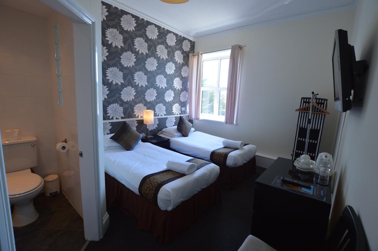 Hôtel The Grey Walls à Windermere Extérieur photo
